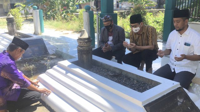 istimewa
