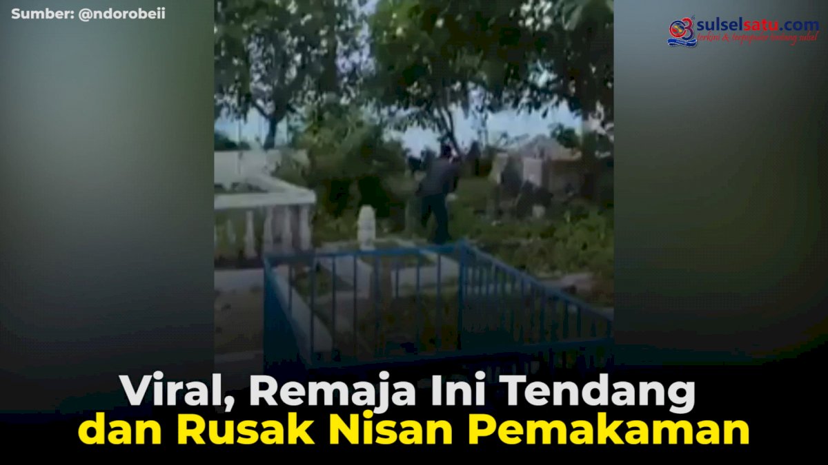 VIDEO: Viral, Remaja Ini Tendang dan Rusak Nisan Pemakaman