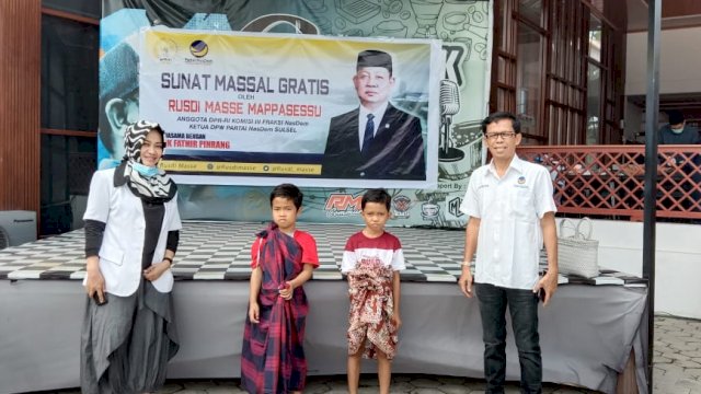 Sunatan massal RMS di Corawali, Pinrang. (ist)