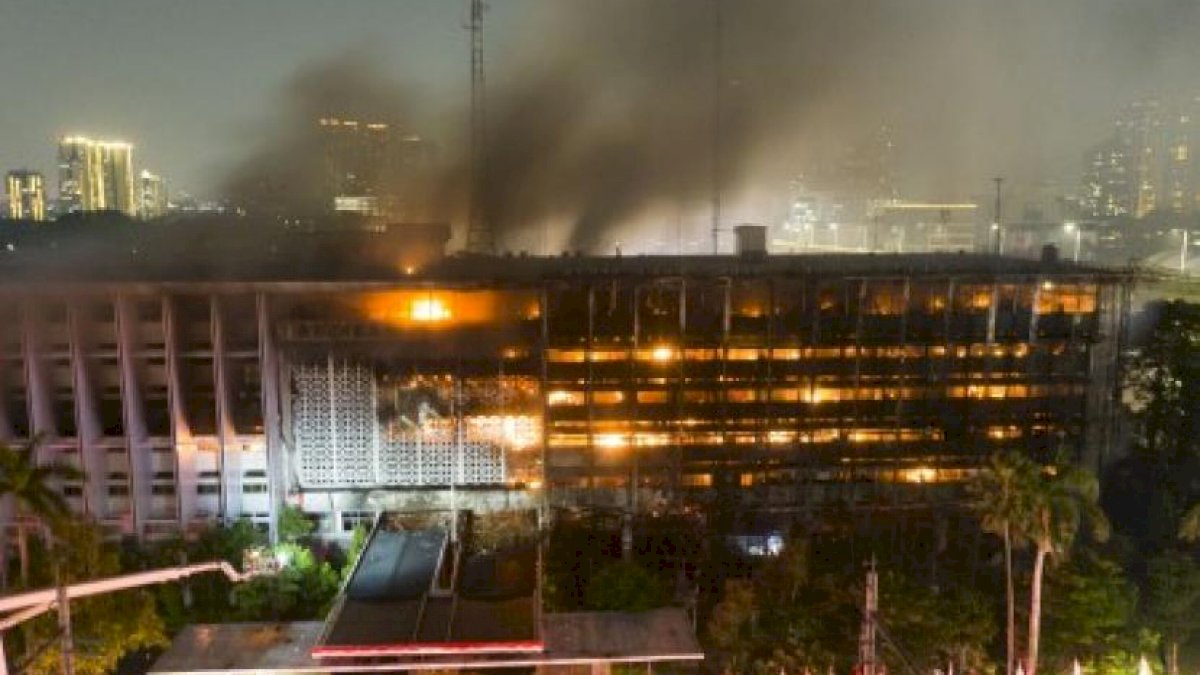 Gedung Kejagung Terbakar, ICW Kaitkan dengan Kasus Jaksa Pinangki