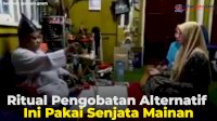 VIDEO: Ritual Pengobatan Alternatif Pakai Senjata Mainan, Videonya Viral