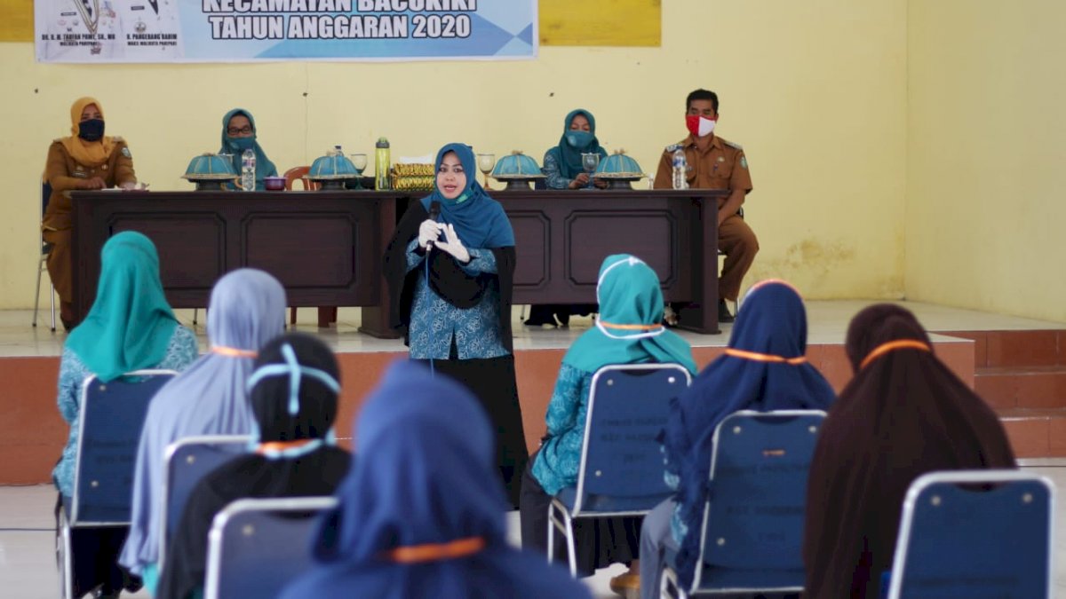 Uji Hafalan Pancasila Para Kader, Cara Erna Rasyid Taufan Sosialisasikan PKK