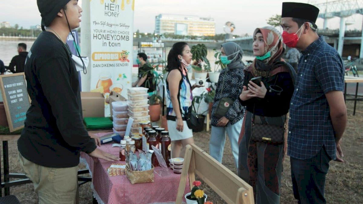 Dokter Fadli Bangga UMKM Makassar Mulai Berkembang