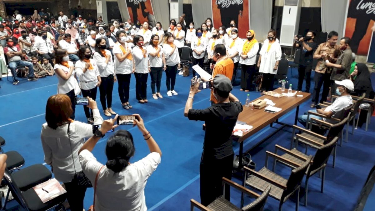 Perempuan Tangguh Pendukung Jokowi Pilih Menangkan ‘ADAMA’ Ketimbang Ikut Gerbong PDIP