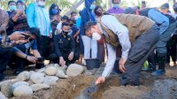 Gubernur Lakukan Peletakan Batu Pertama Pembangunan 50 Huntap Banjir Lutra