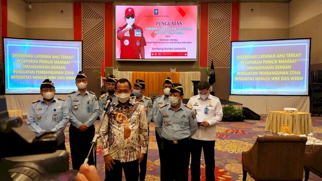 istimewa