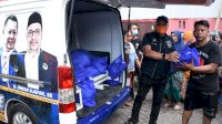 Aksi Kemanusiaan, Kubu Danny-Fatma Langsung Serahkan Bantuan ke Korban Kebakaran