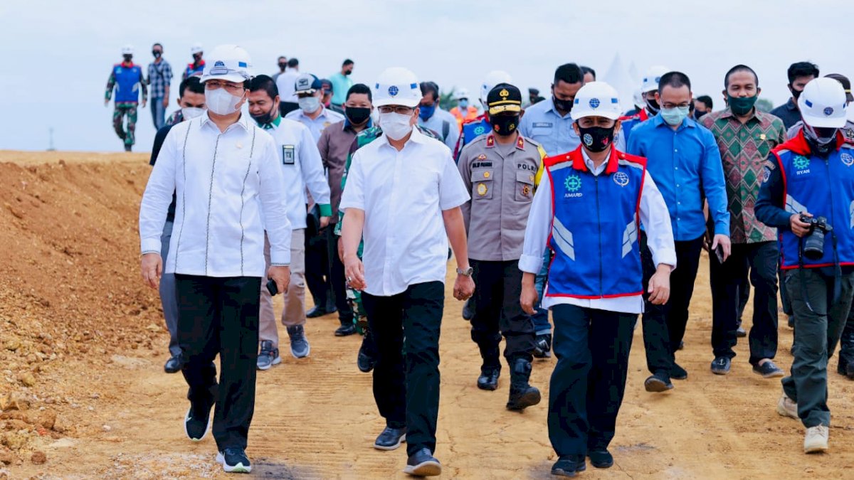 Komisi V DPR RI Tinjau Proses Pengerjaan Rel Kereta Api Maros-Pangkep