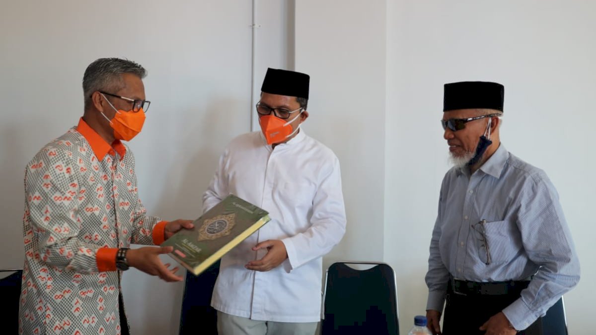 Eks Pasangan Ical Arahkan Relawan Santri Menangkan Danny-Fatma