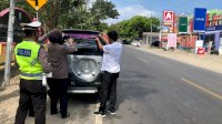 Taat Protokol Kesehatan Covid-19, Satlantas Polres Jeneponto Beri Edukasi Pengendara