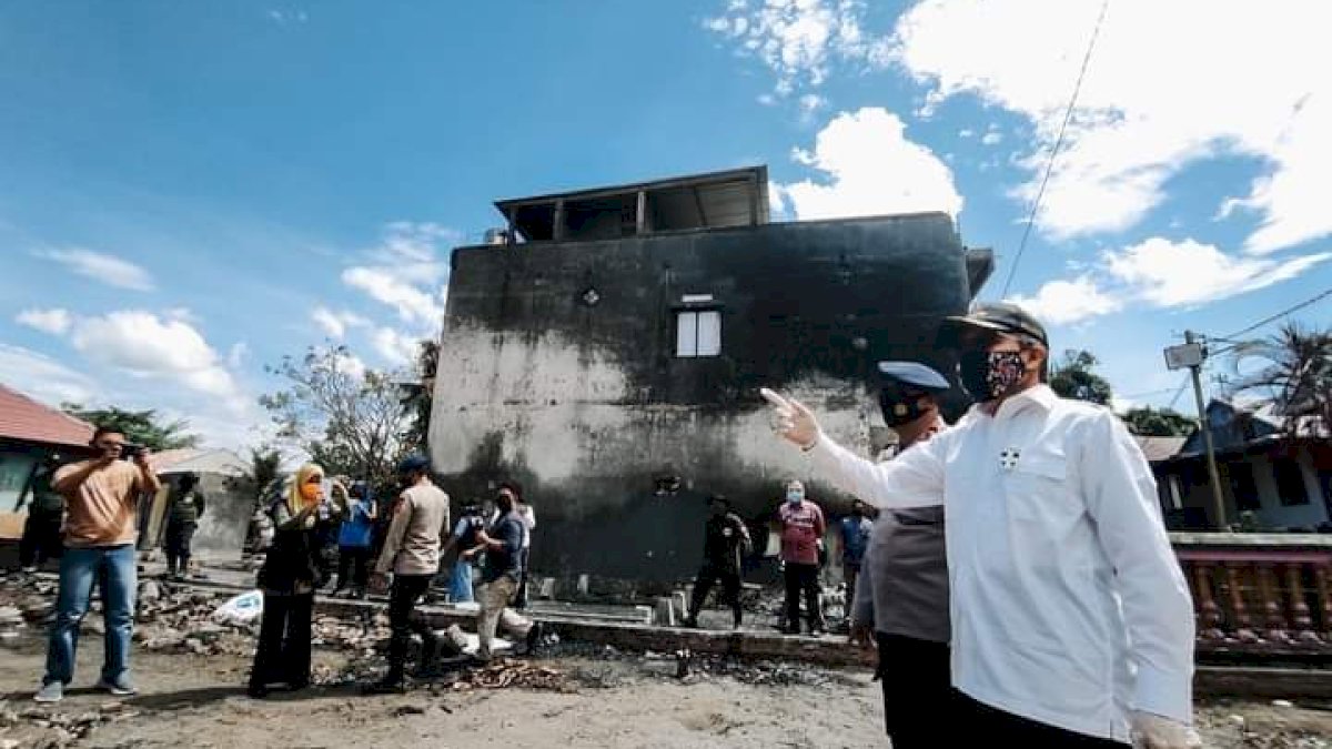 Taufan Pawe Minta Kominfo dan Damkar Masifkan Sosialisasi Bahaya Kebakaran