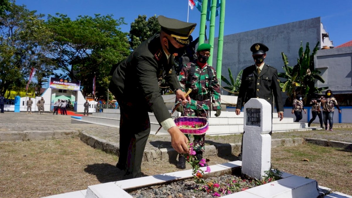 Peringati HUT ke-75 TNI, Kodim 1422 Maros Ziarah ke TMP Maccopa
