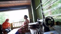 Tukang Jahit di Pangkep Menanti Bantuan Modal Anir-Lutfi