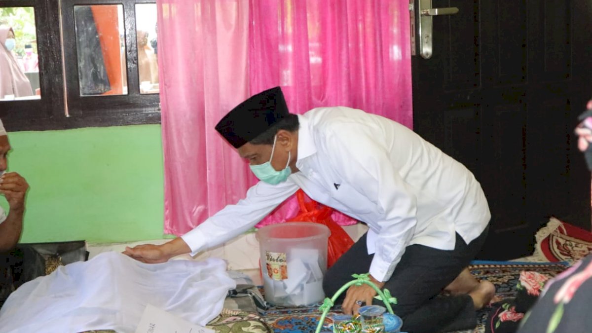 Ini Kebiasaan Suardi Saleh Sejak Dulu, Sempatkan Singgah Jika Tahu Warga Berduka