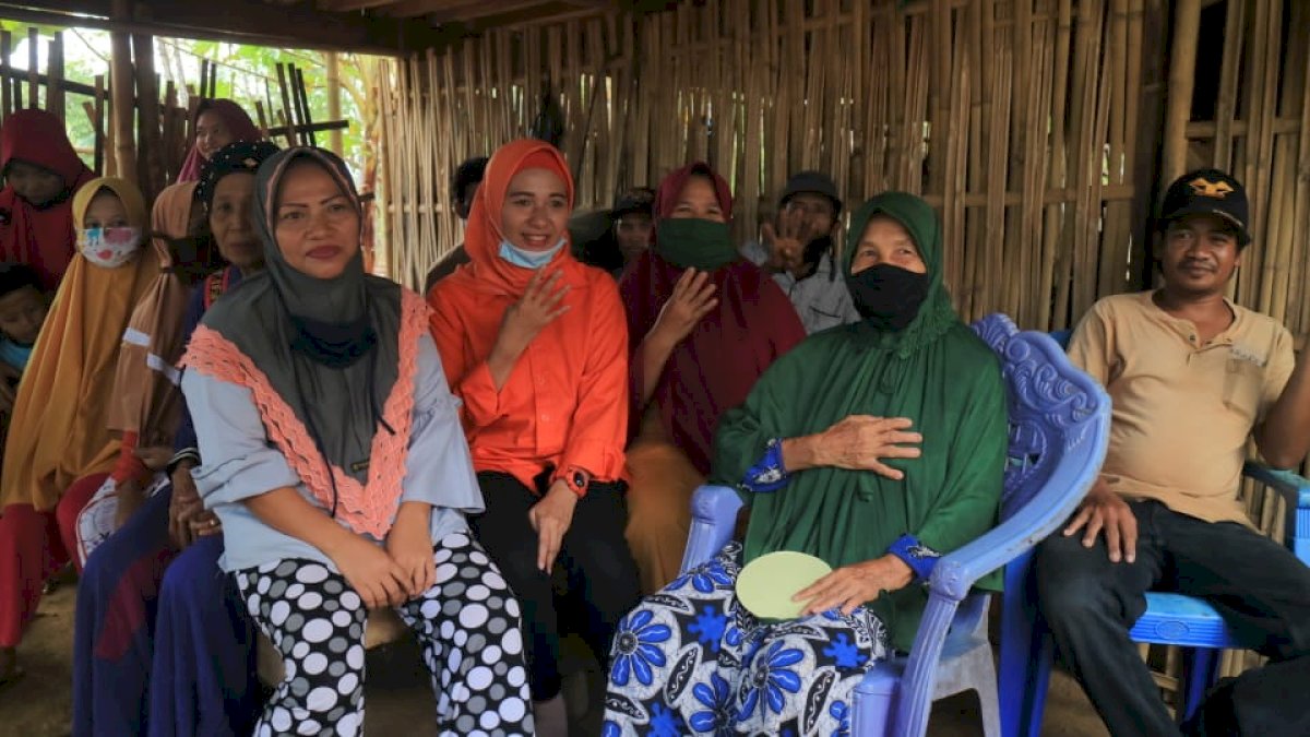 Emak-Emak Dukung Anir-Lutfi Bangun KIPA