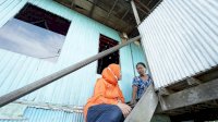 Gerakan Door to Door Anir-Lutfi Dapat Acungan Jempol