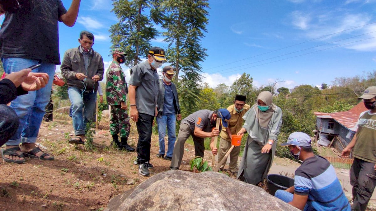 Bupati Jeneponto dan Dandim 1425 Pimpin Penanaman Pohon di Rumbia