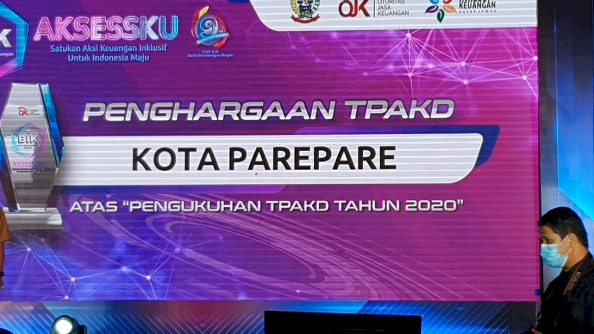 Dorong Percepatan Akses Keuangan, Wali Kota Parepare Diganjar Penghargaan OJK
