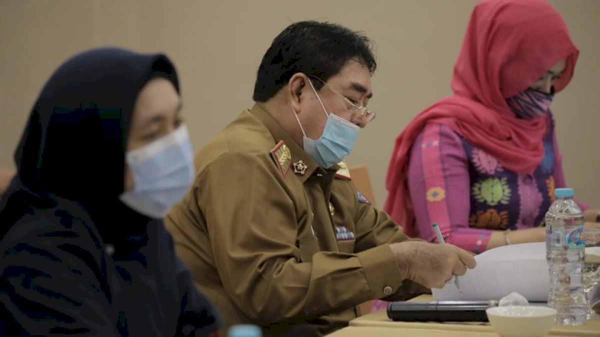 Sekprov Buka Rapat Penyiapan Peluang Investasi Kawasan Takalar