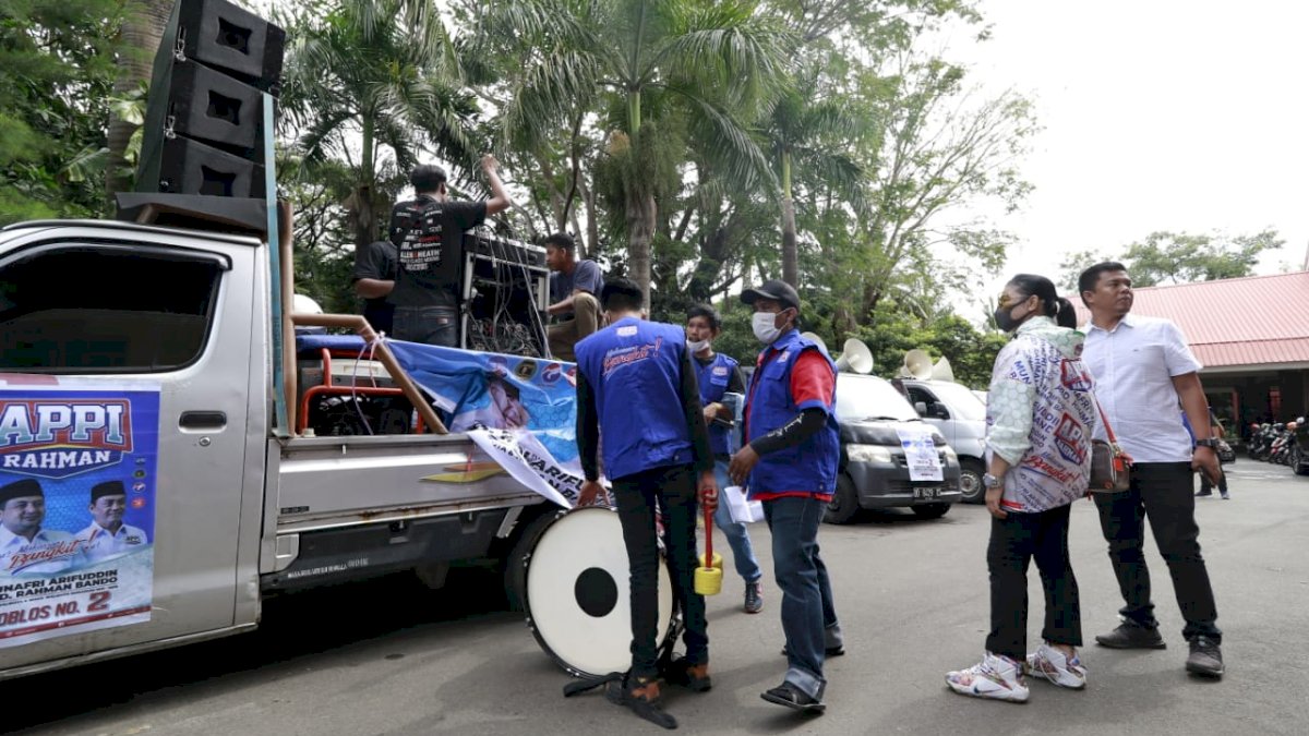 Ratusan Relawan dan Simpatisan Serbu Tamalate Ajak Warga Pilih Appi-Rahman