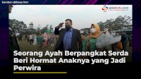 VIDEO: Seorang Ayah Berpangkat Serda Beri Hormat Anaknya yang Jadi Perwira
