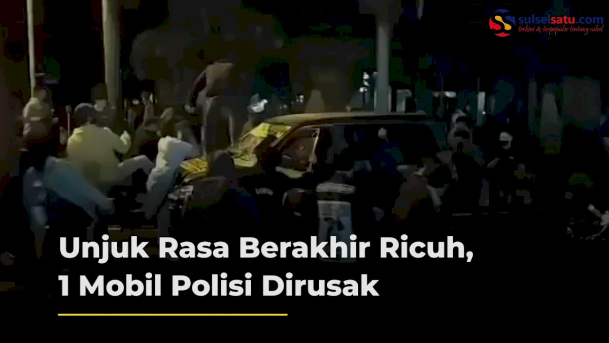 VIDEO: Unjuk Rasa Berakhir Ricuh, 1 Mobil Polisi Dirusak