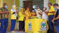 Jelang Kedatangan TP, Pengurus Golkar Sulsel Gelar Doa Keselamatan di Depan Kantor