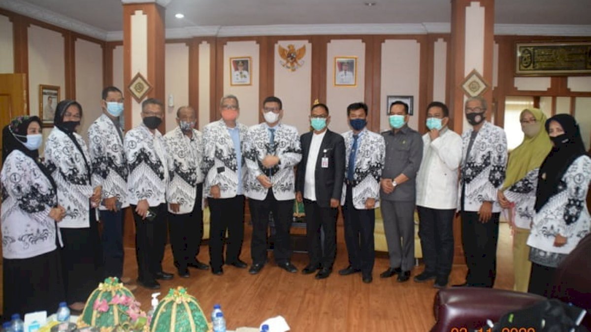 PGRI Sulsel Ajak Disdik Sulsel Ramaikan Hari Guru Nasional