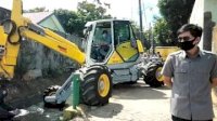 Dinas PU Makassar Uji Coba Ekskavator Spider