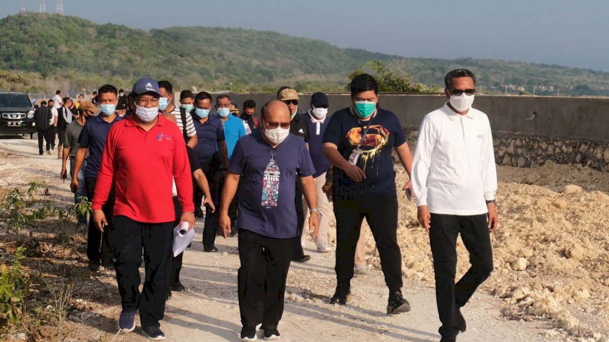 Gubernur Cek Progres Pembangunan Titik Nol dan Pedestrian Kawasan Wisata Bira