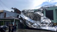 Angin Puting Beliung Hancurkan Kubah Masjid di Kelurahan Hasanuddin Maros