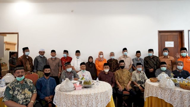 istimewa