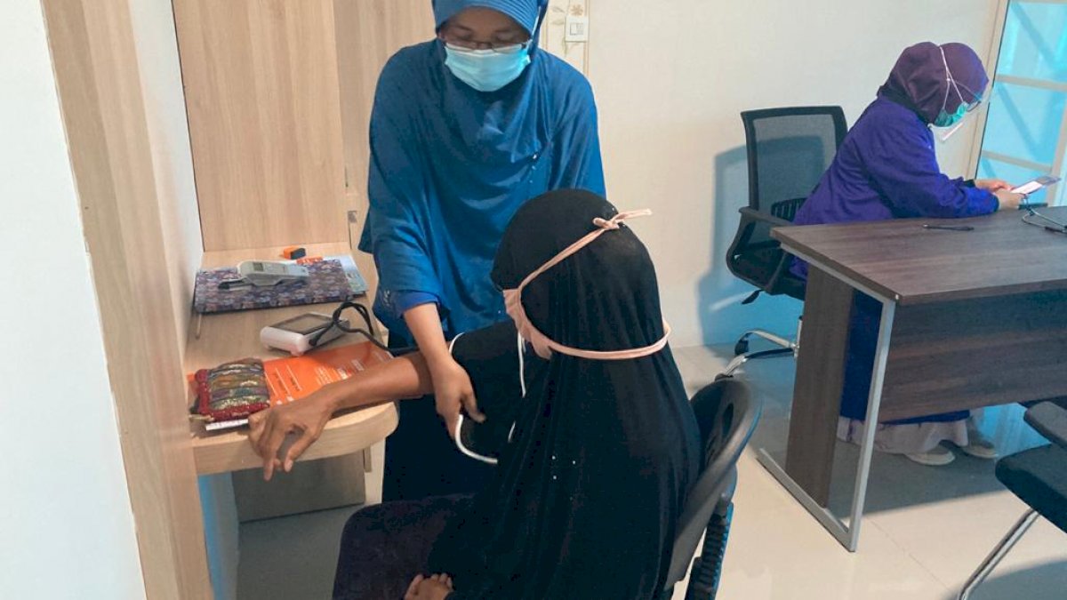 Pengalaman Nenek Damawia Terima Layanan Gratis RS Hasri Ainun Habibie Parepare
