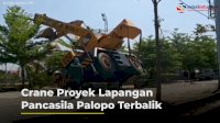 VIDEO: Mobil Crane Proyek Lapangan Pancasila Palopo Terbalik