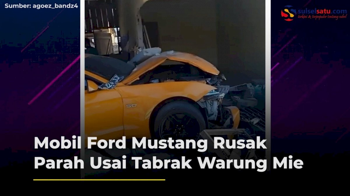 VIDEO: Mobil Ford Mustang Rusak Parah Usai Tabrak Warung Mie