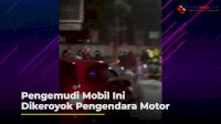 VIDEO: Acungkan Pistol, Pengemudi Mobil Ini Dikeroyok Pengendara Motor