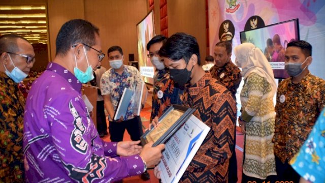 istimewa