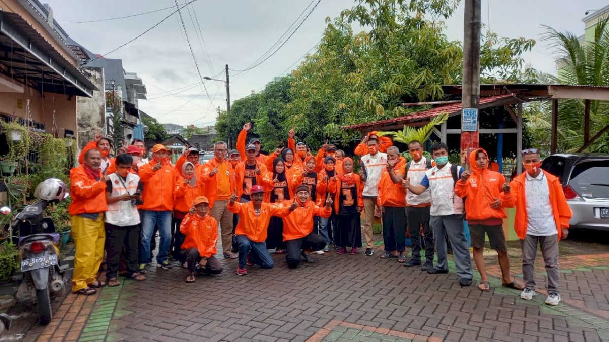 Relawan Ije Berbaur dengan Komunitas Pendukung Danny-Fatma Blusukan di Tamalanrea-Biringkanaya