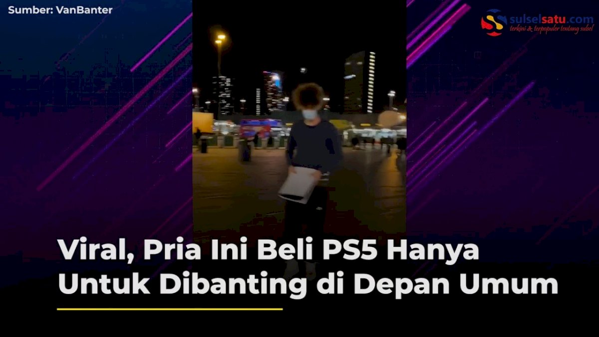 VIDEO: Viral, Pria Ini Beli PS5 Hanya Untuk Dibanting di Depan Umum