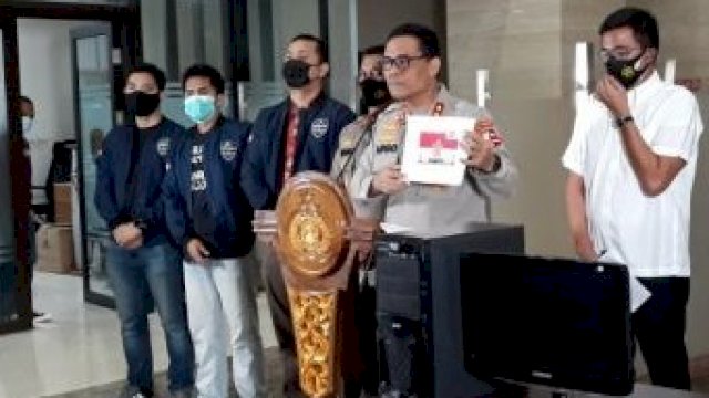 istimewa