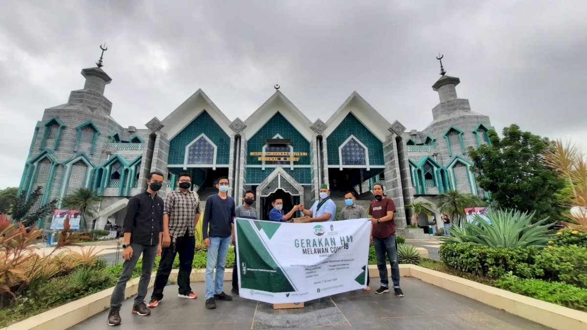Putus Mata Rantai Covid-19, HMI Sulselbar Salurkan Bantuan ke Pondok Pesantren