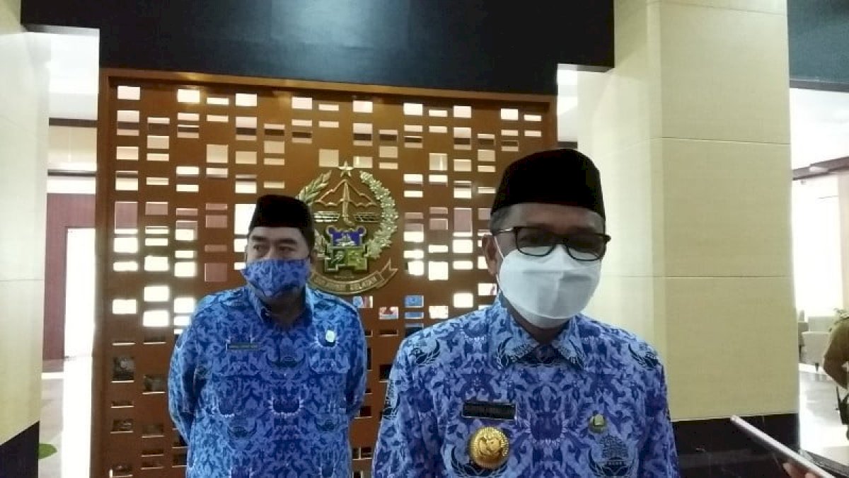 Guru di Bone Dipecat Karena Posting Gaji, Gubernur Pasang Badan untuk Kepsek