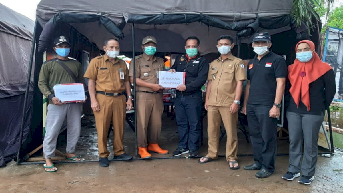 Dukcapil Proaktif, Ganti 100 Ribu Lebih KK Korban Banjir Kalsel dan Gempa Sulbar