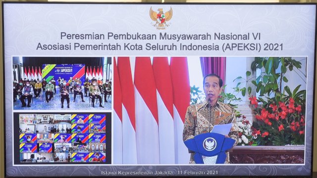 Presiden Jokowi membuka Munas VI Apeksi Tahun 2021, Kamis (11/02/2021), di Istana Negara, Jakarta. (Foto: Humas Setkab)