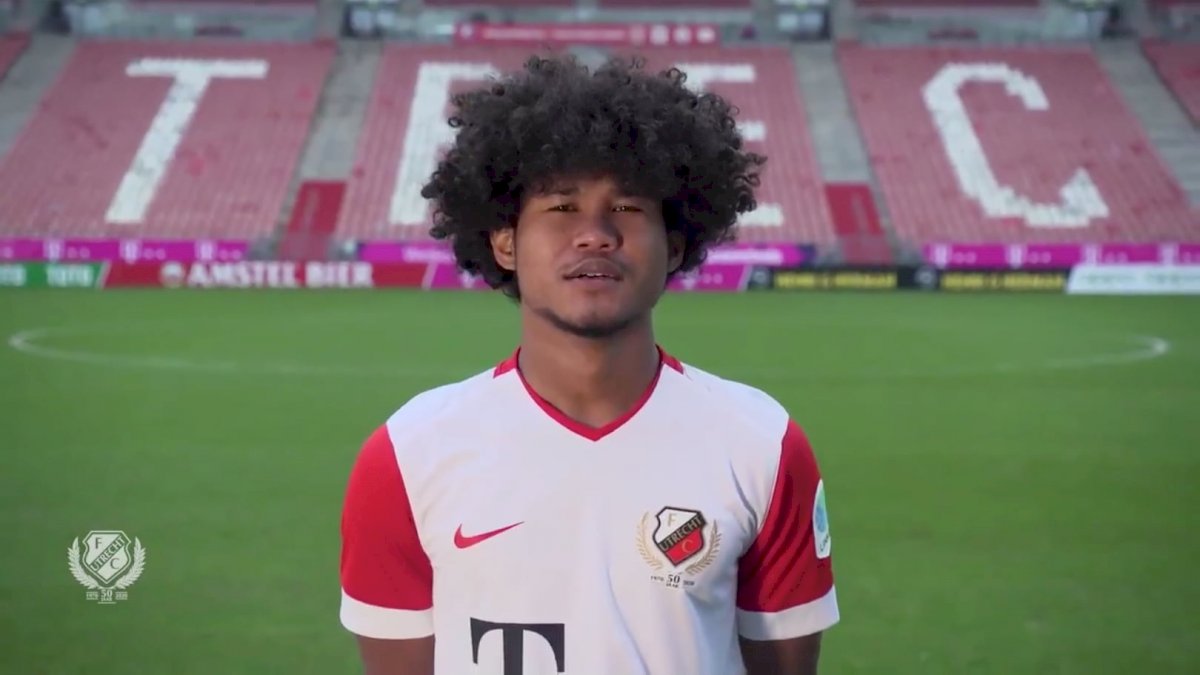 FC Utrecht Resmi Perkenalkan Bagus Kahfi