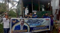 NasDem Sulsel Santuni Nenek Penjual Baskom Keliling yang Viral di Sosmed