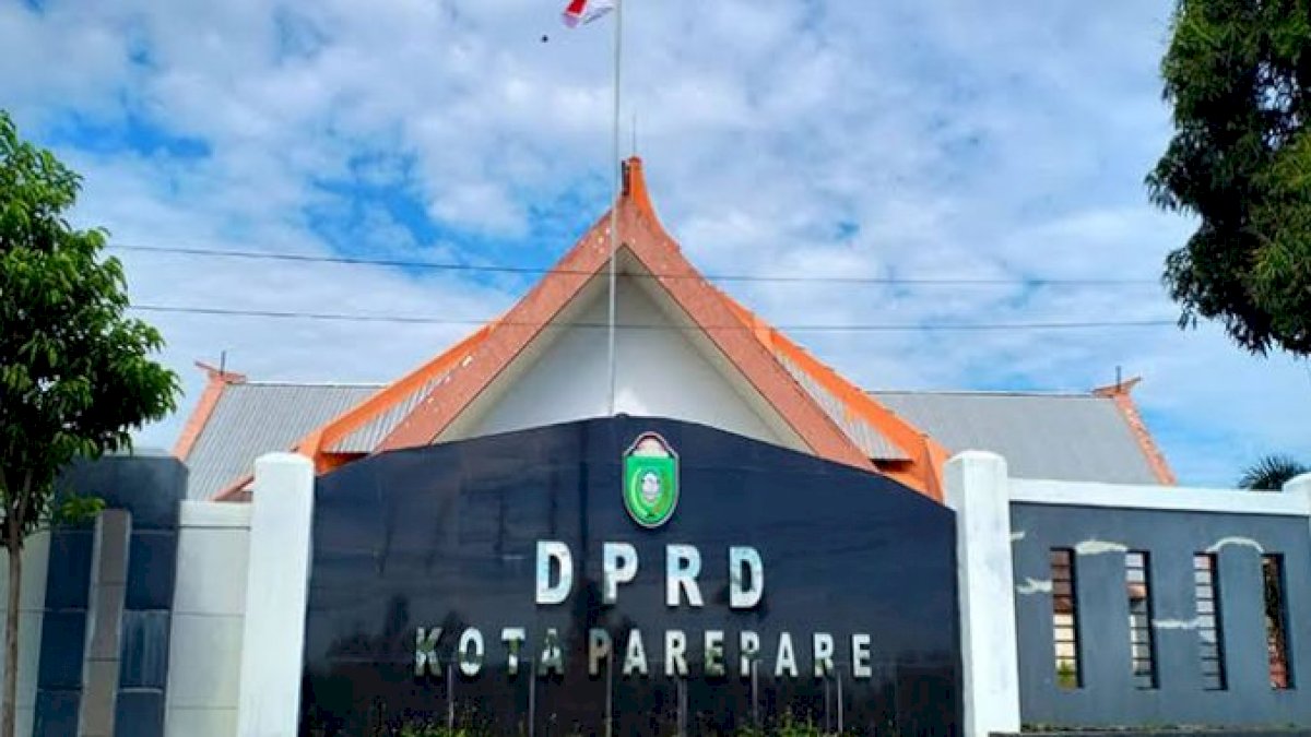 DPRD Minta Pemkot Parepare Siapkan Posko Pengaduan THR