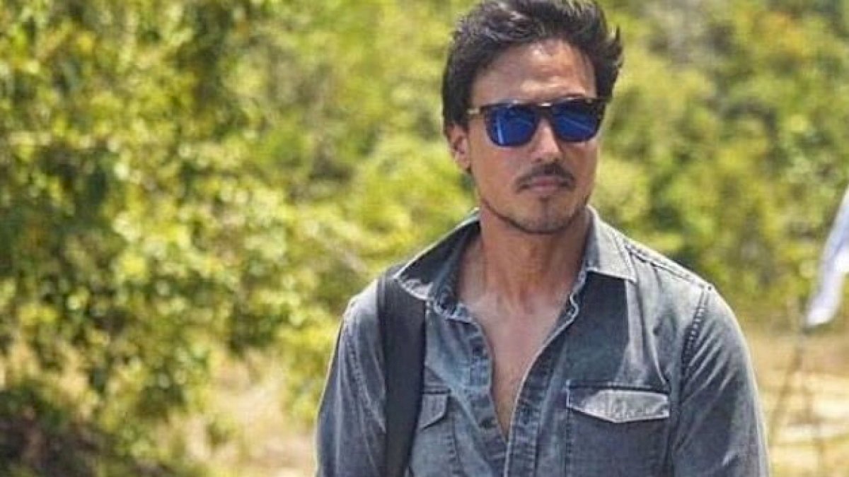 Pungut Sampah di Minimarket, Hamish Daud Suami Raisa Dipuji Netizen