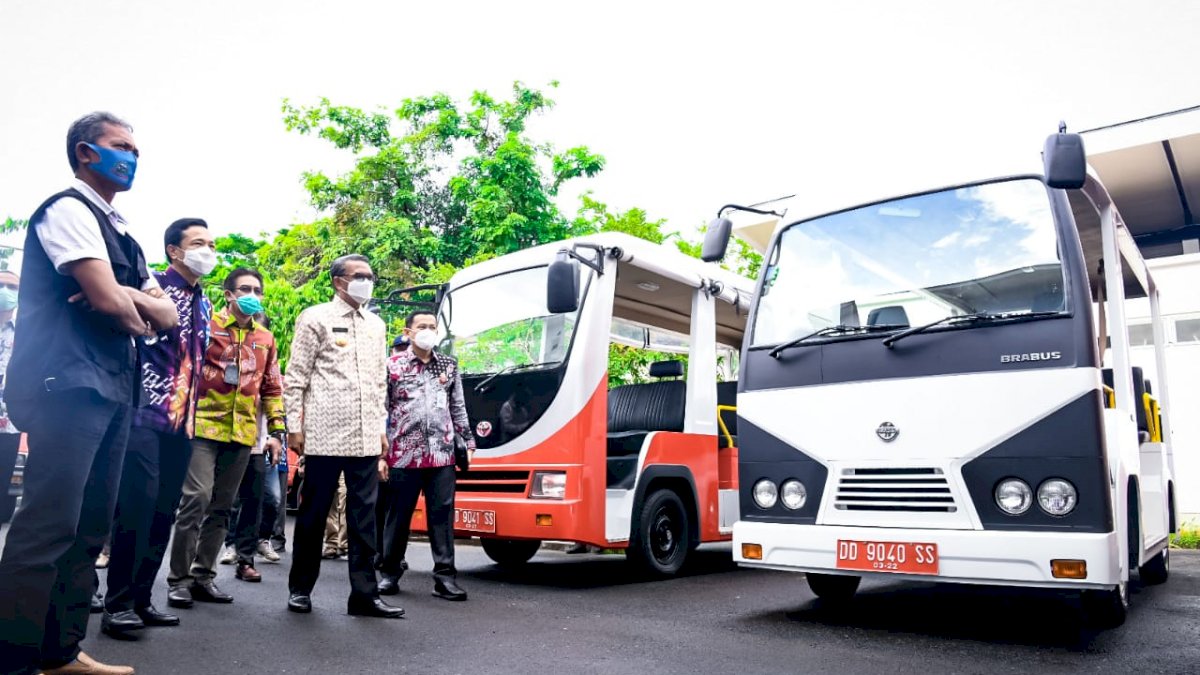 Sulsel Terima 13 Unit Ambulance dan Damkar dari Ehime Jepang, Begini Penampakannya