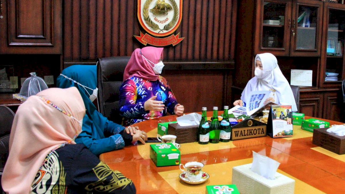 Ketua PKK Bengkulu Sharing Program Bersama Rossy Timur